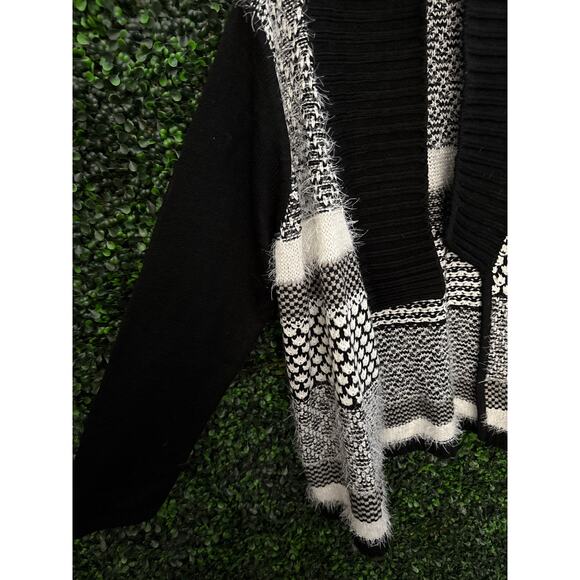 Westport, soft open cardigan, woman’s size 2Xl - Picture 2 of 5